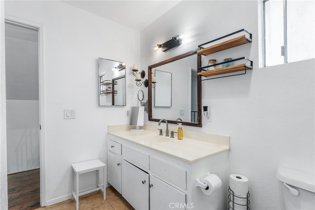 16770 San Bernardino Avenue D20 Property Photo 24