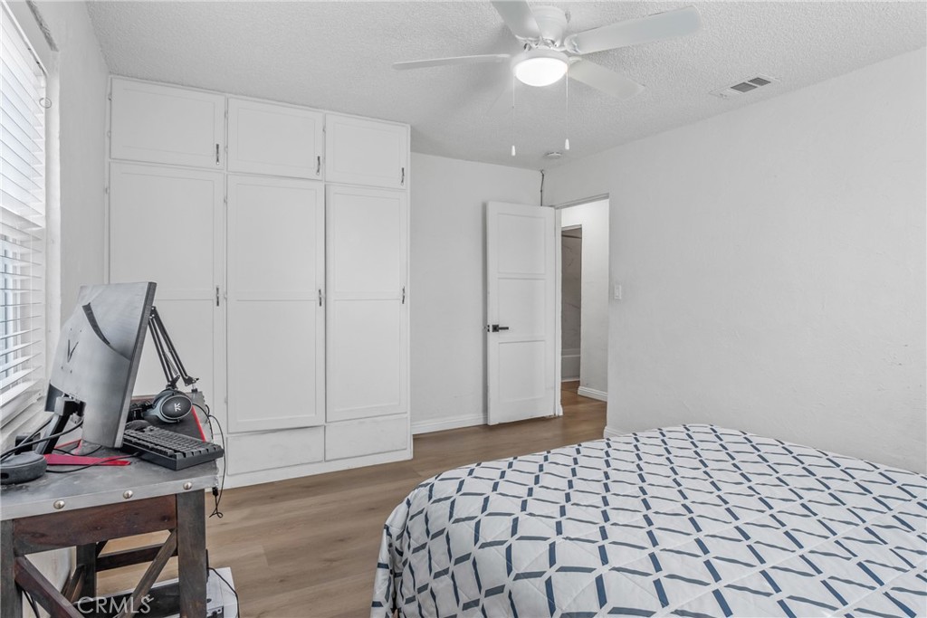 6957 Osbun Road Property Photo 14