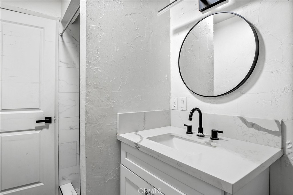 6957 Osbun Road Property Photo 23