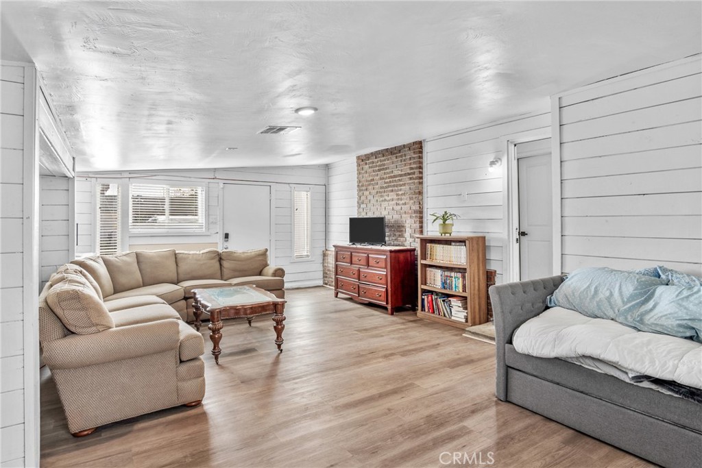 6957 Osbun Road Property Photo 28