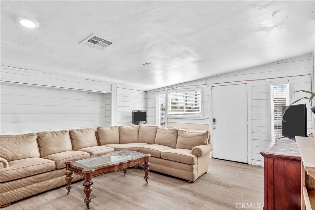 6957 Osbun Road Property Photo 31