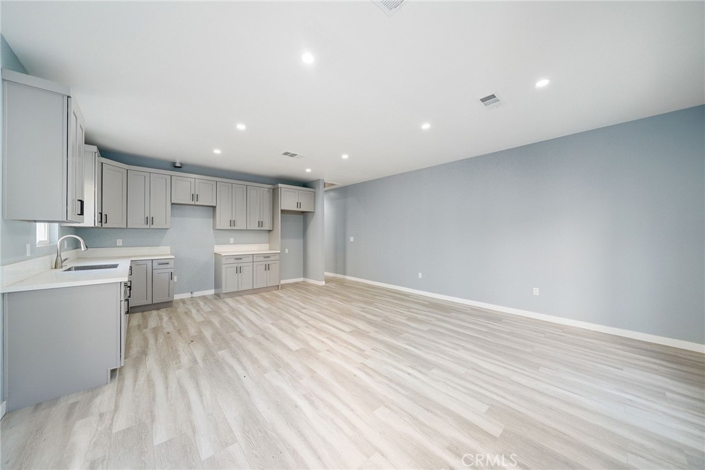 1414 N Las Palmas Avenue Property Photo 16