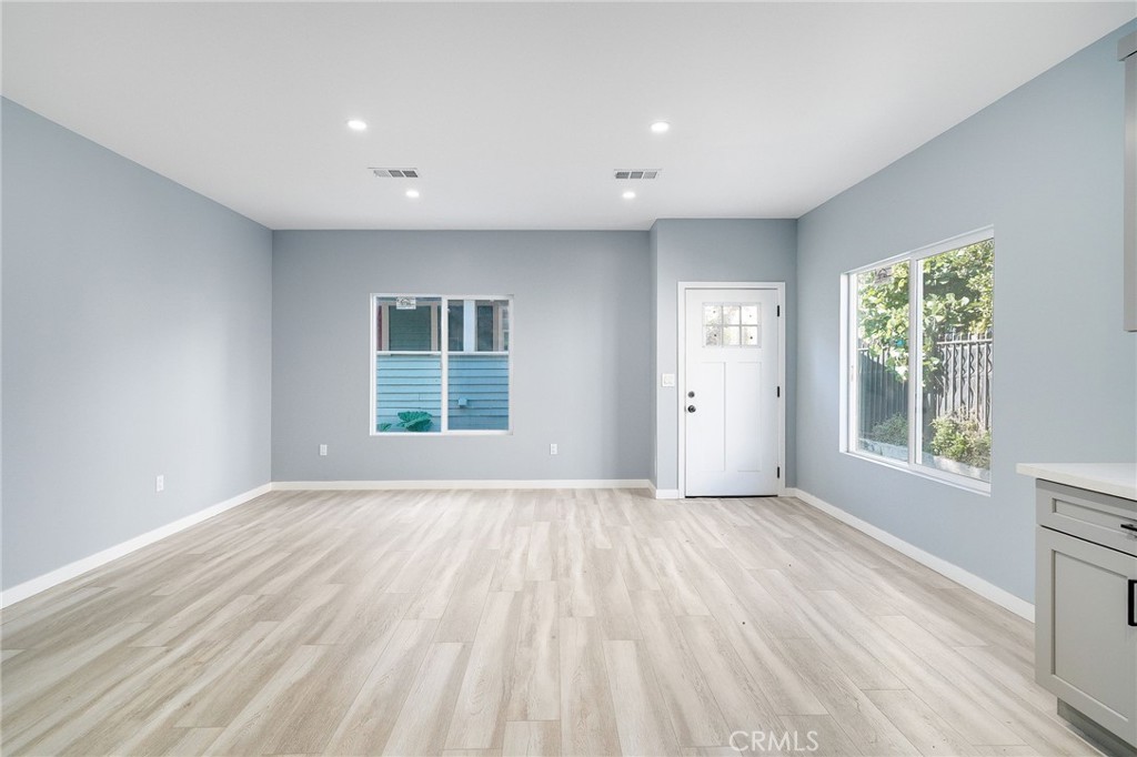 1414 N Las Palmas Avenue Property Photo 21