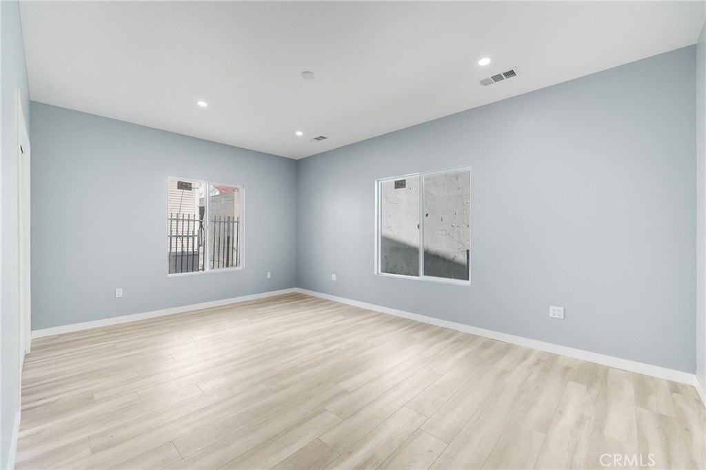 1414 N Las Palmas Avenue Property Photo 26