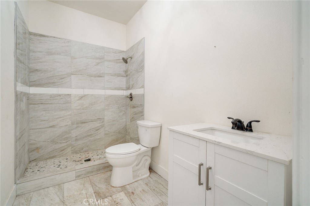 1414 N Las Palmas Avenue Property Photo 55