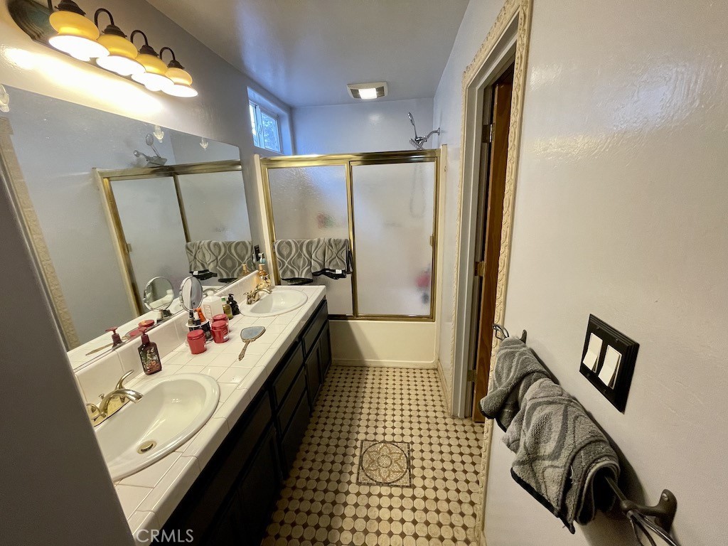 8423 Northshore Drive Property Photo 26