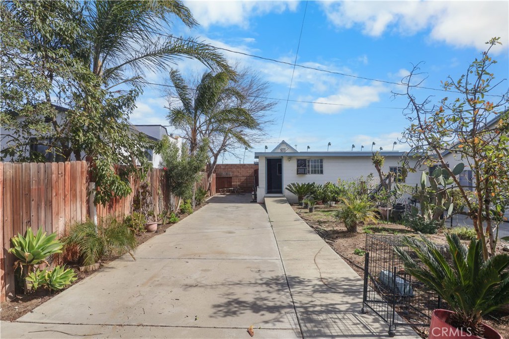 8181 Date Street Property Photo 1
