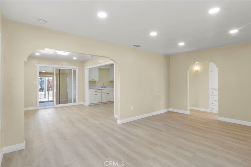 7907 Juniper Avenue Property Photo 9