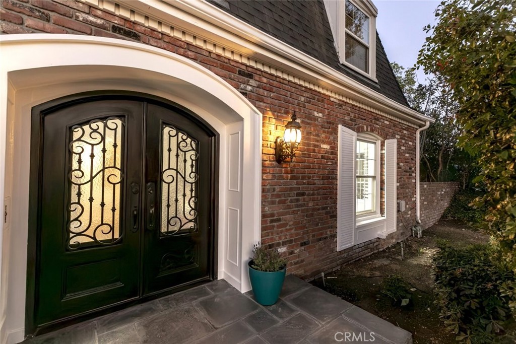 449 Fern Dell Place Property Photo 1