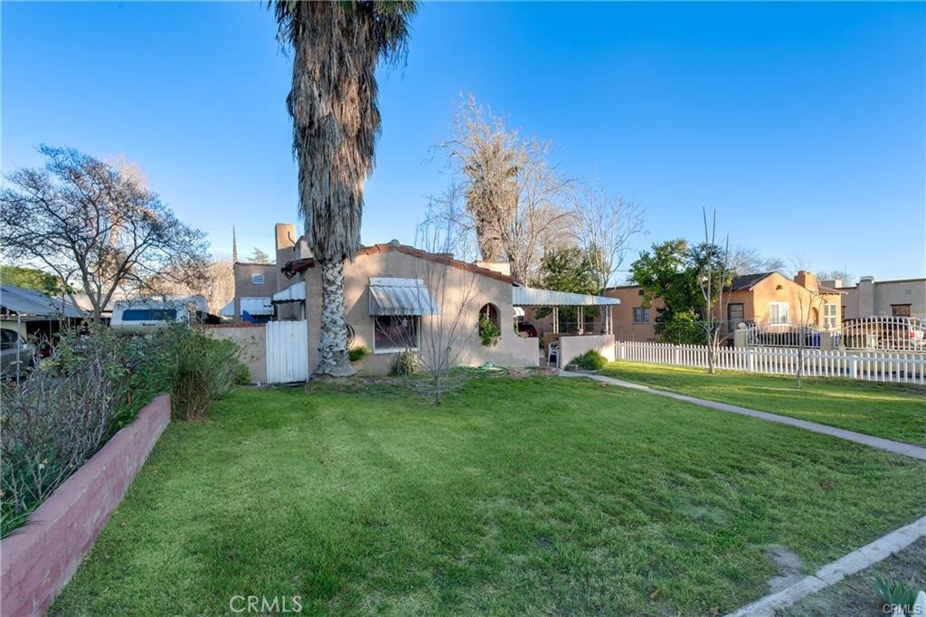 1085 Baseline Bobbett Drive Property Photo 1