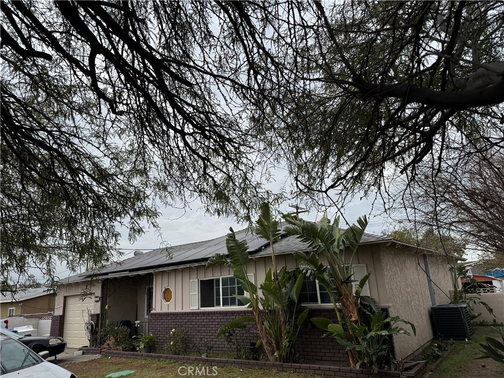 9096 Elm Avenue Property Photo 2