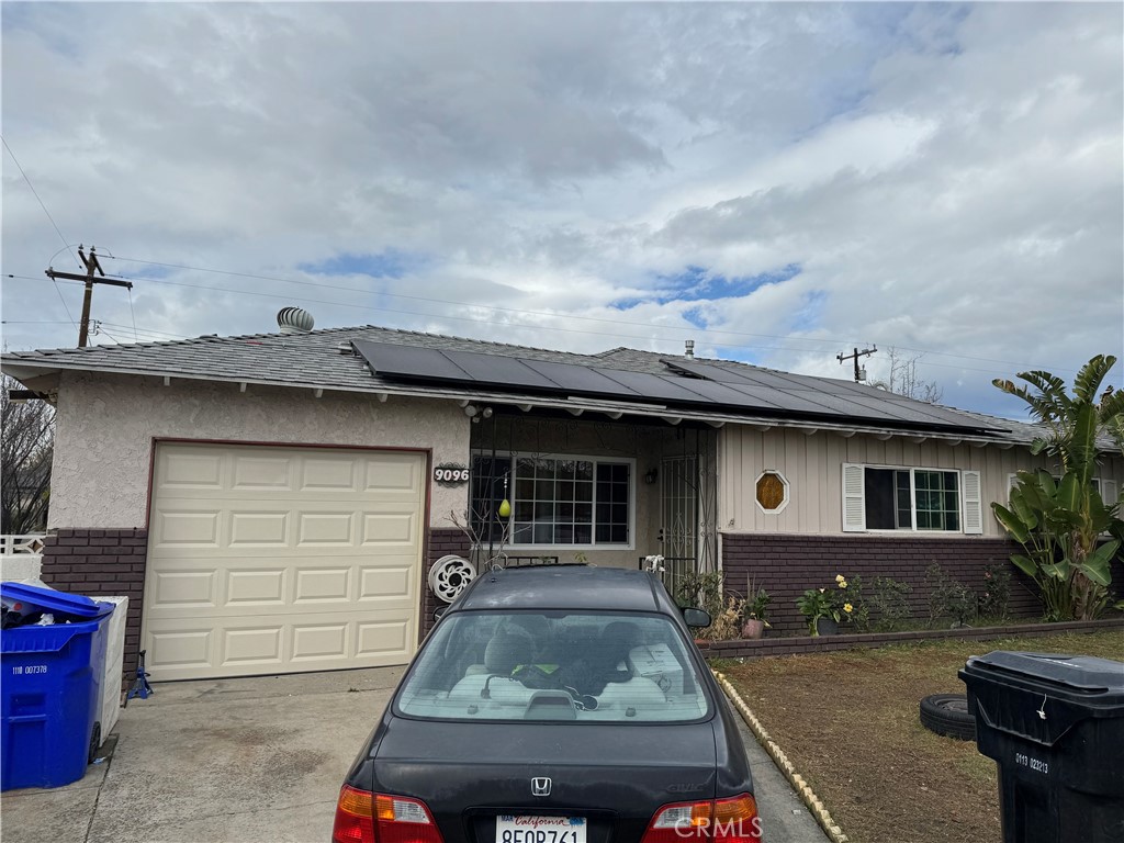9096 Elm Avenue Property Photo 3