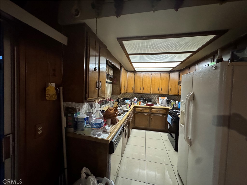 9096 Elm Avenue Property Photo 12