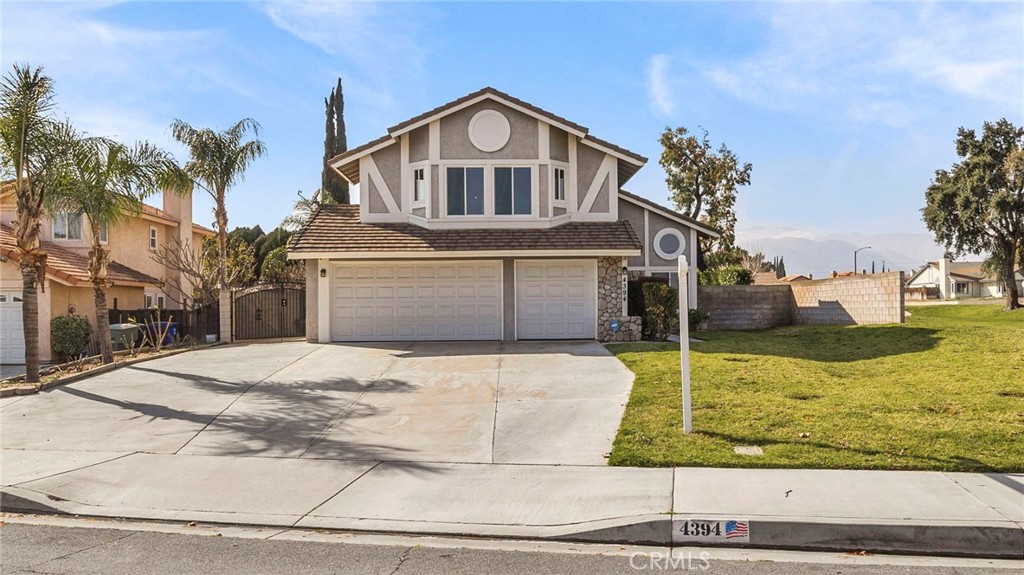 4394 Carmelina Street Property Photo 2