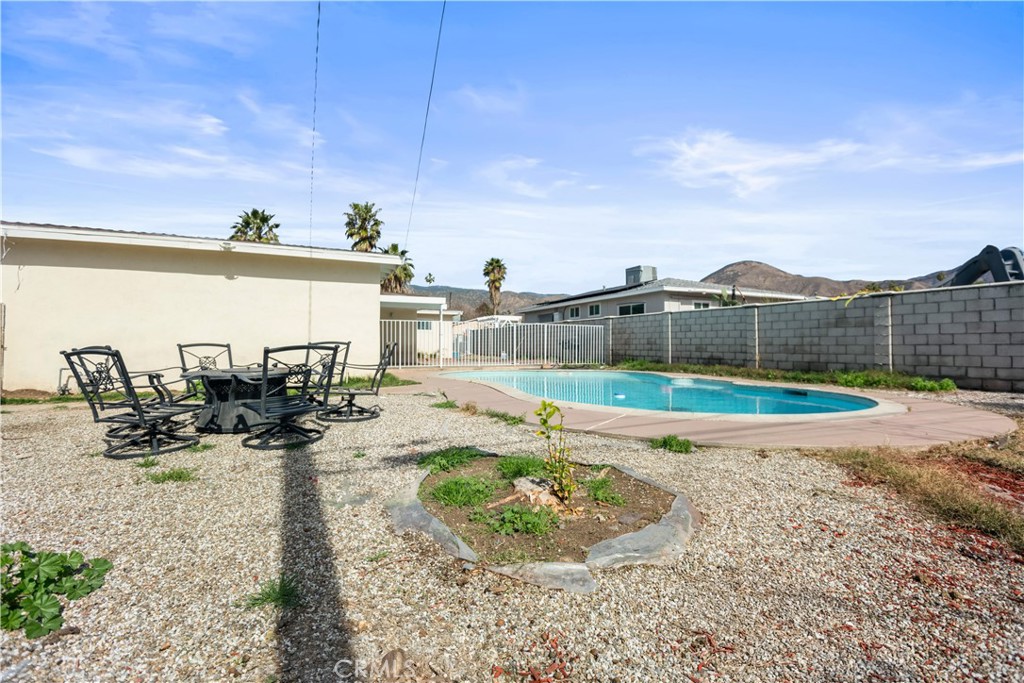 6271 Argyle Ave Property Photo 14