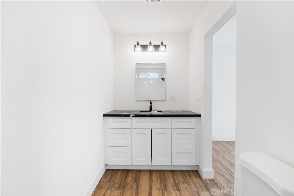 17127 Longmeadow Avenue Property Photo 17