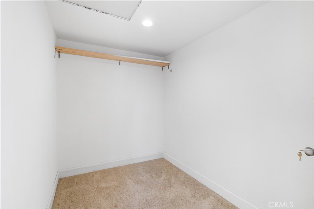 17127 Longmeadow Avenue Property Photo 19