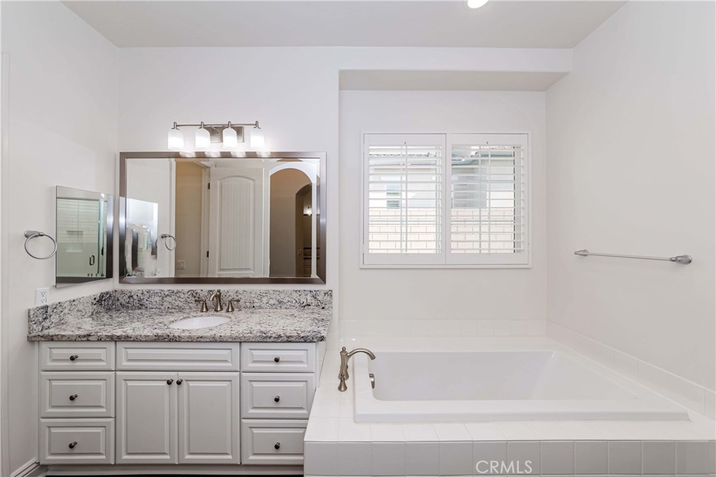 12430 Altura Drive Property Photo 33
