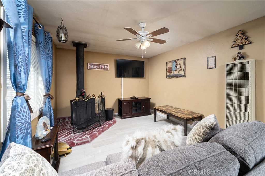 854 Fir Lane Property Photo 10