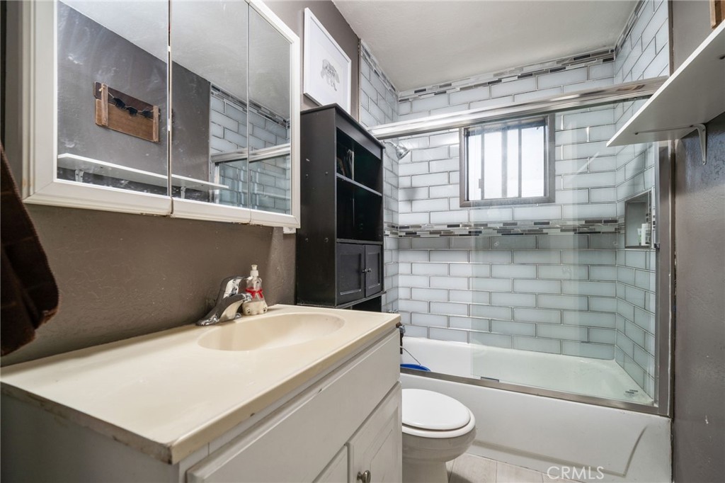854 Fir Lane Property Photo 17