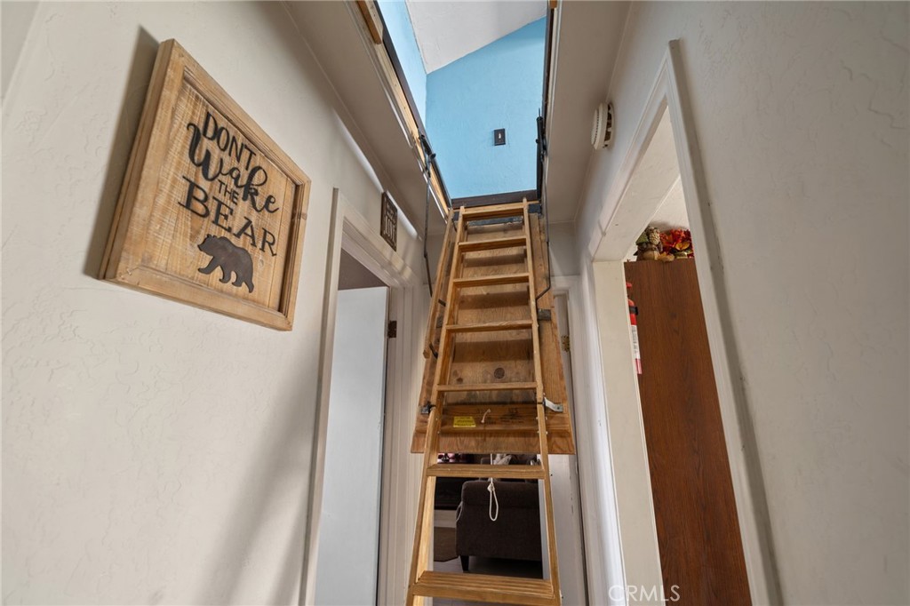 854 Fir Lane Property Photo 18