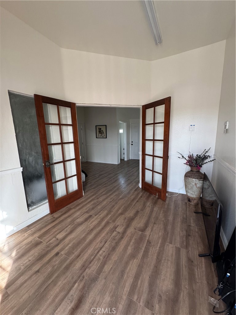 6937 Perris Hill Park Road Property Photo 7