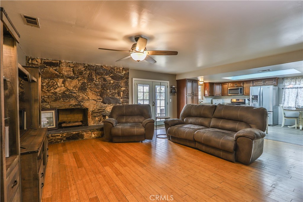 137 Condor Drive Property Photo 4