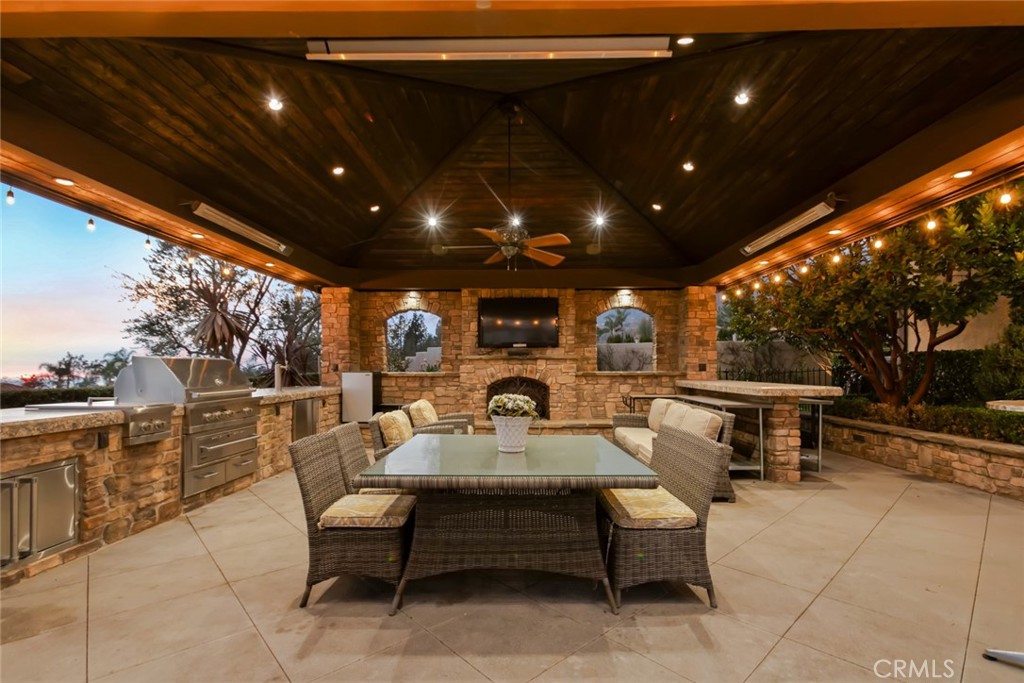 5096 Calypso Court Property Photo 7