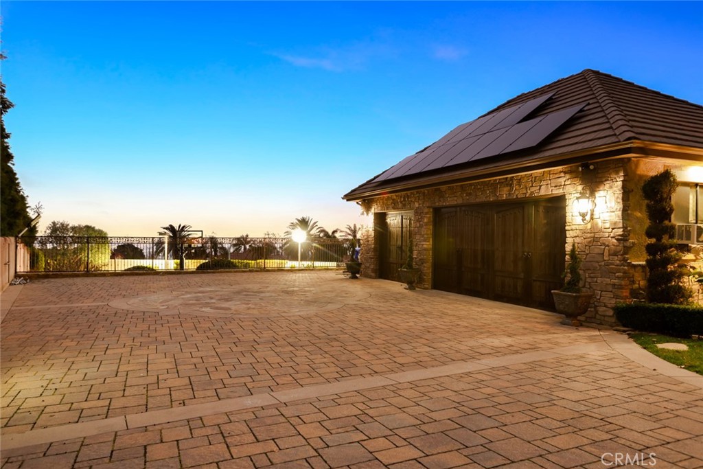 5096 Calypso Court Property Photo 11