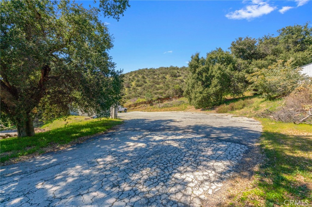 37400 Falling Springs Road Property Photo 7