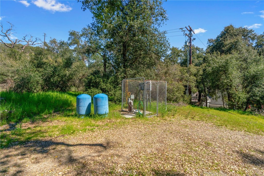 37400 Falling Springs Road Property Photo 13