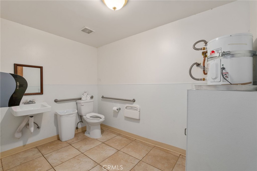 37400 Falling Springs Road Property Photo 22