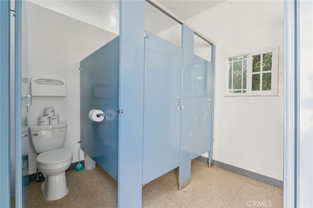 37400 Falling Springs Road Property Photo 41