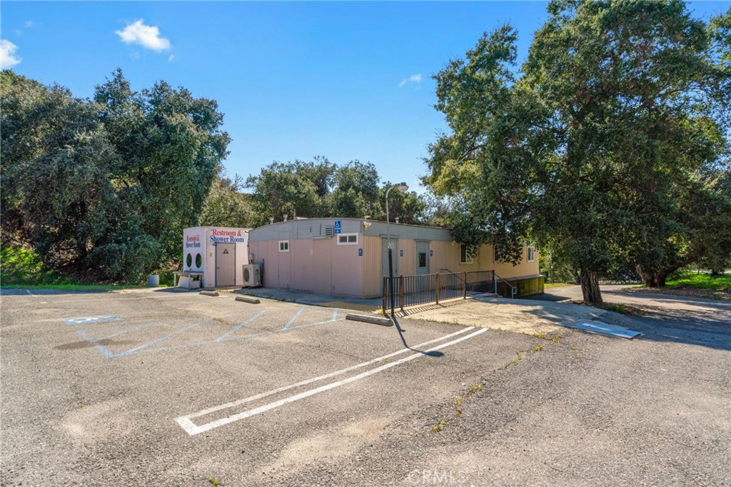 37400 Falling Springs Road Property Photo 45