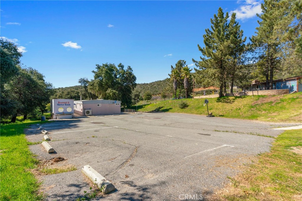 37400 Falling Springs Road Property Photo 47