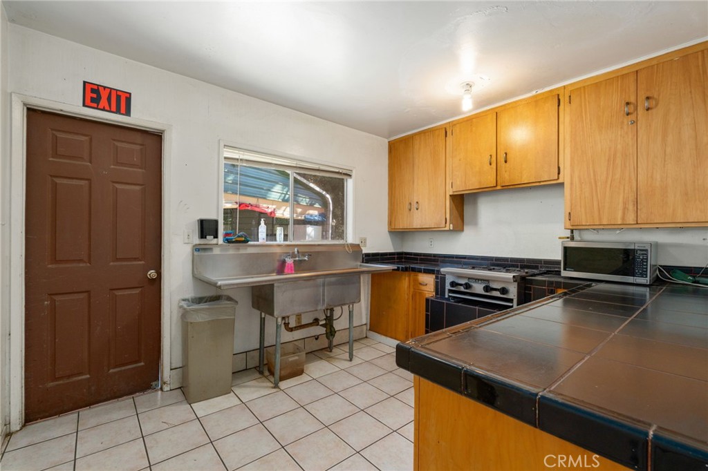 37400 Falling Springs Road Property Photo 64