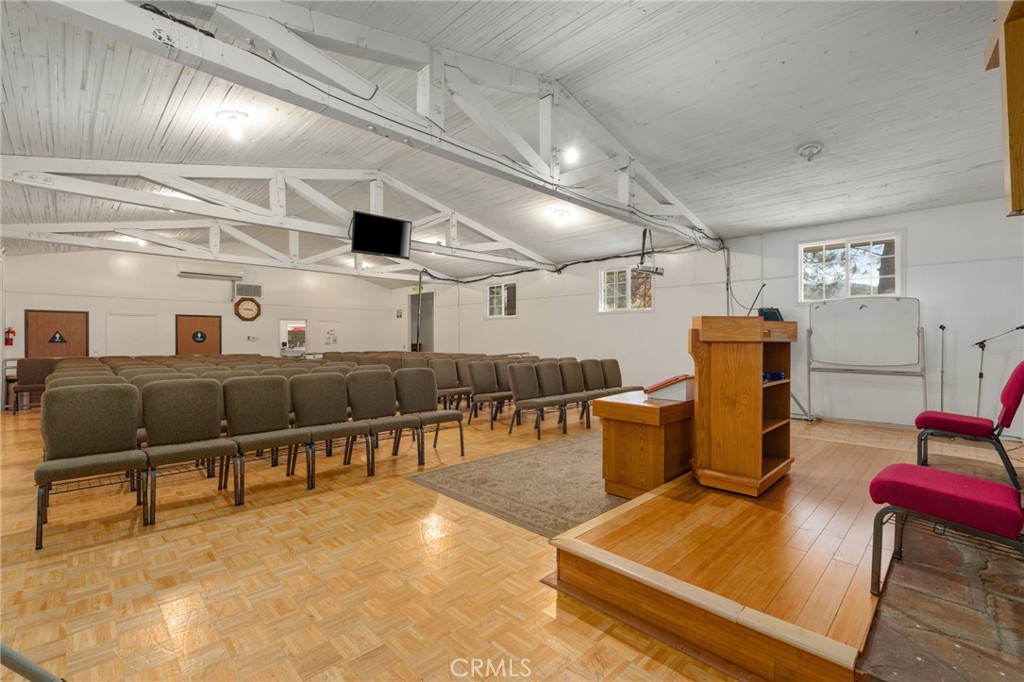37400 Falling Springs Road Property Photo 65