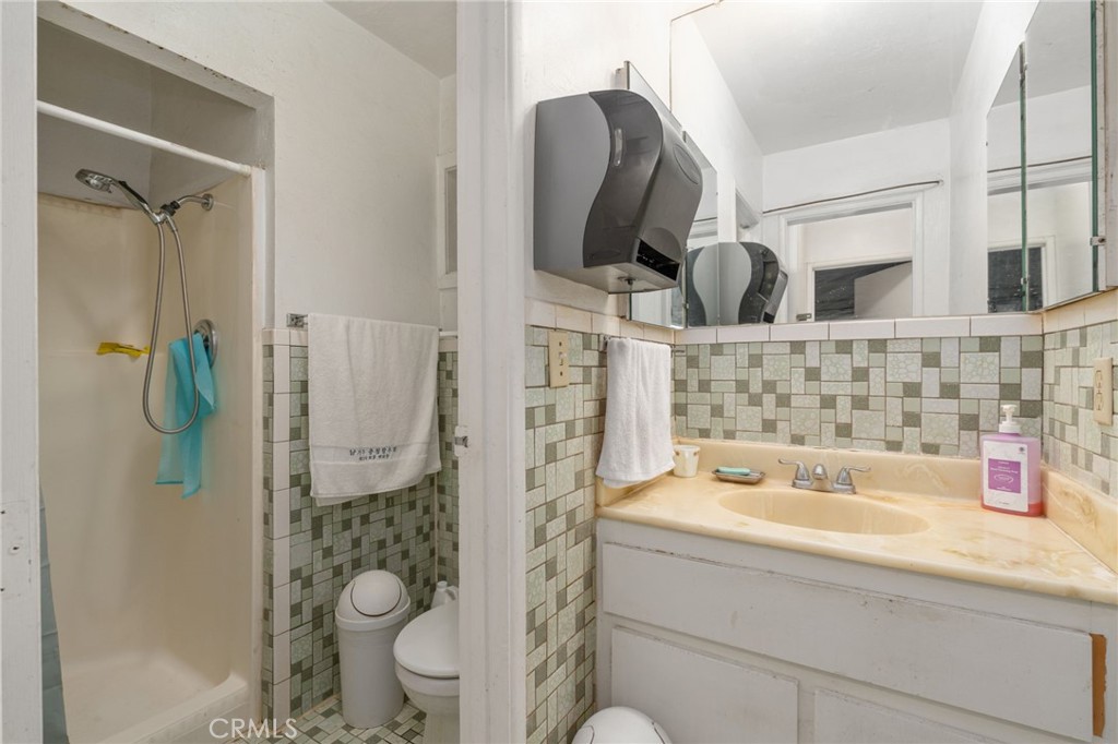 37400 Falling Springs Road Property Photo 72