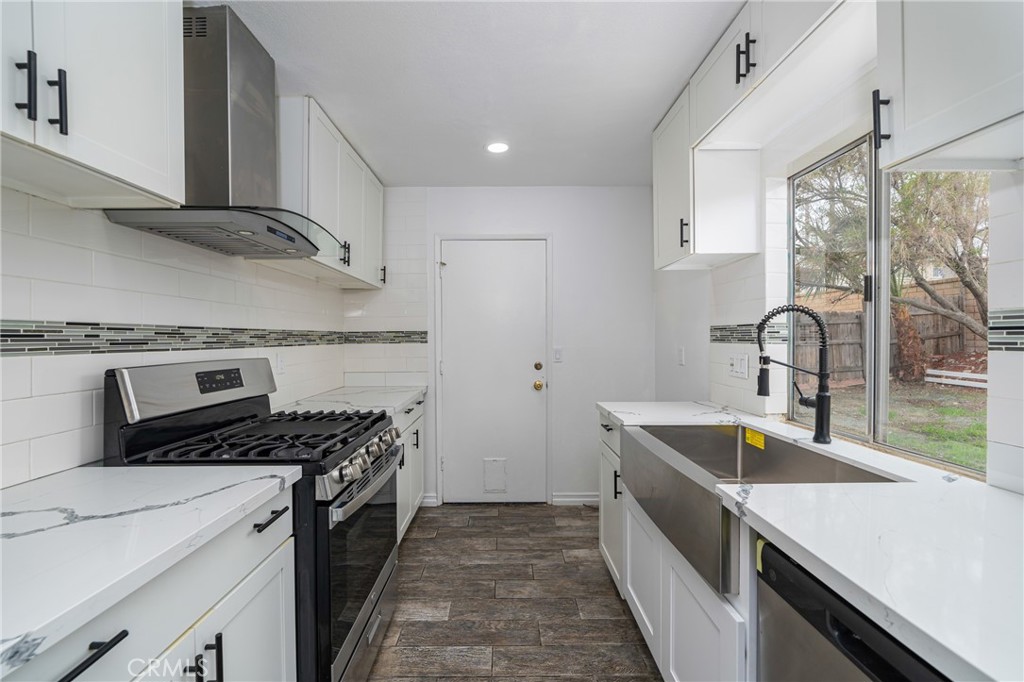 12260 Daisy Court Property Photo 3