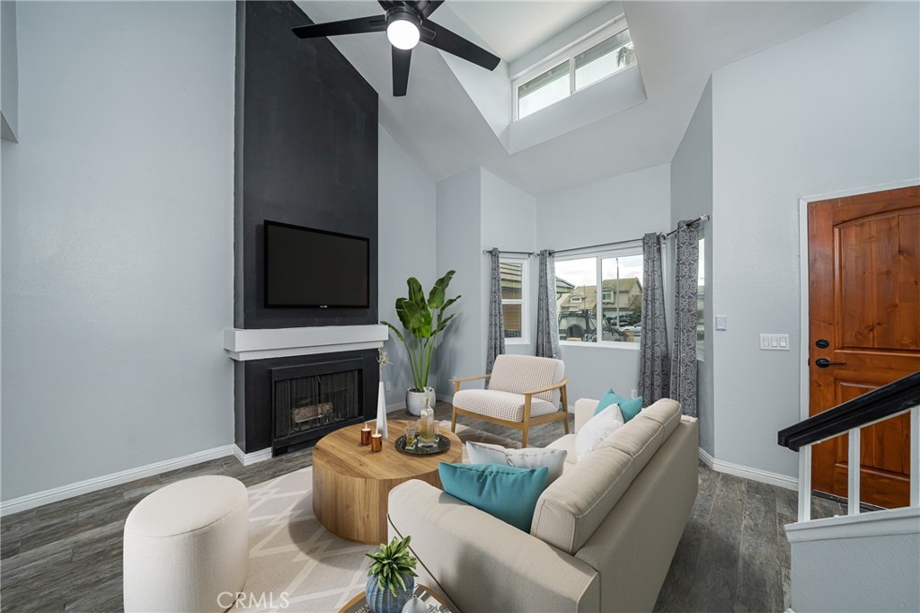 12260 Daisy Court Property Photo 6