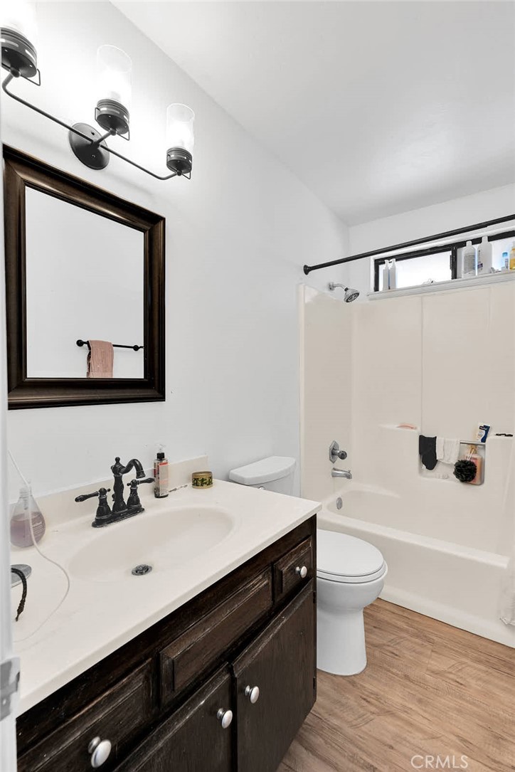 7607 Windsor Avenue Property Photo 24