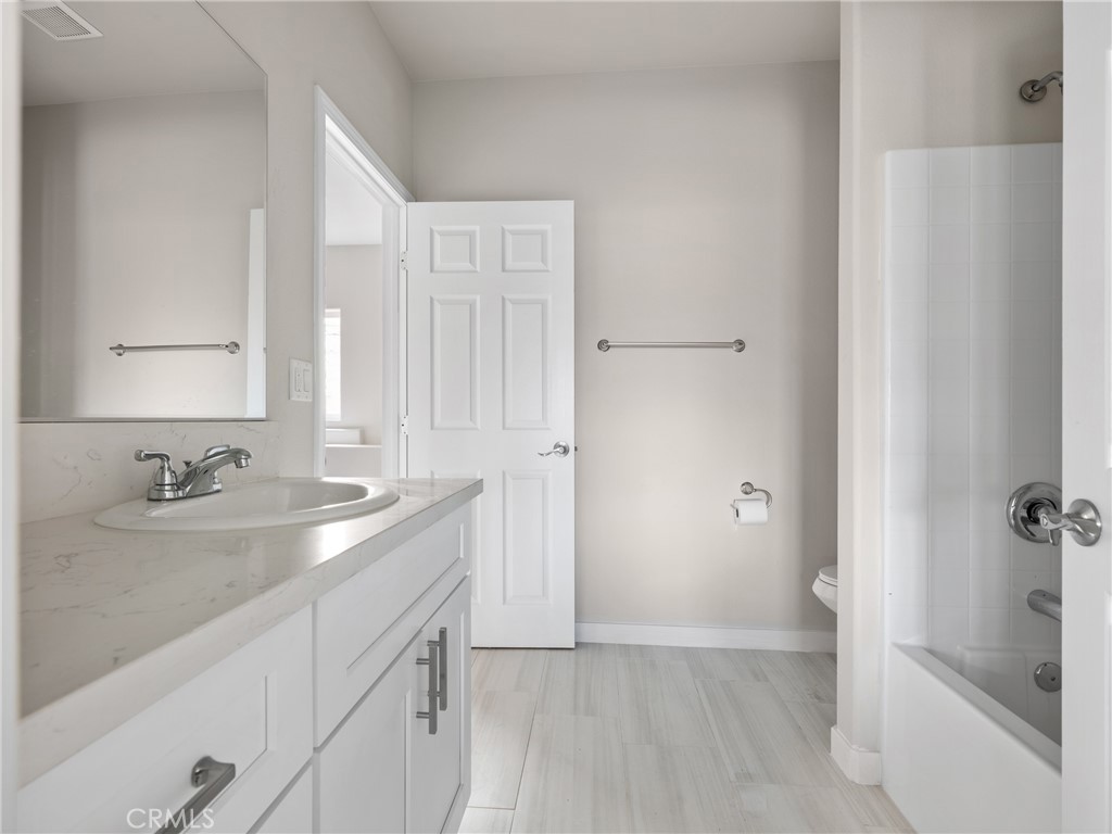 8411 Buckthorn Avenue Property Photo 11