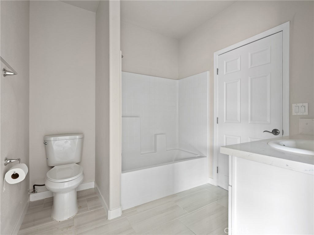 8411 Buckthorn Avenue Property Photo 12