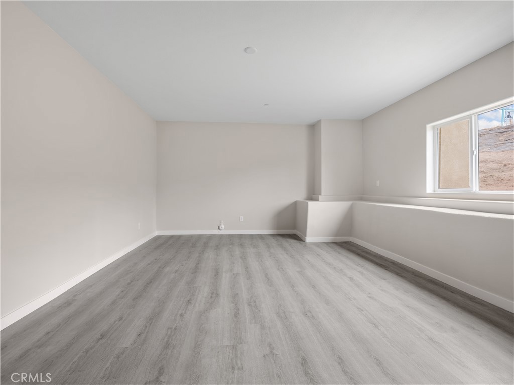 8411 Buckthorn Avenue Property Photo 13
