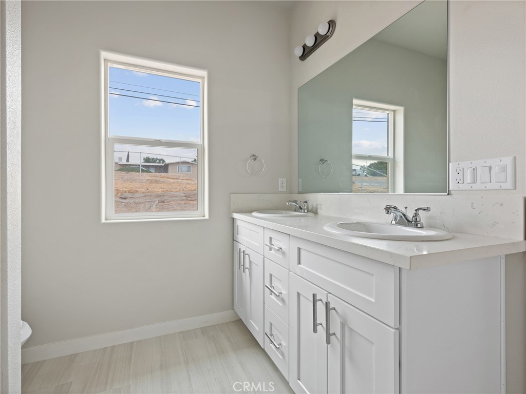 8411 Buckthorn Avenue Property Photo 23
