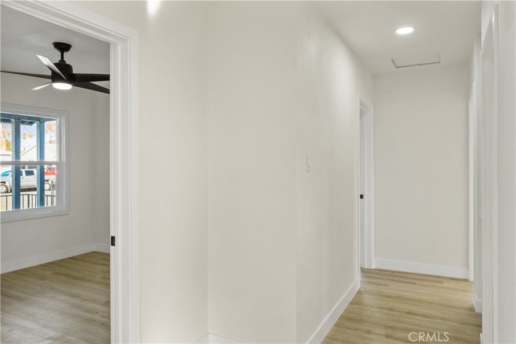 847 W 23rd St Property Photo 14