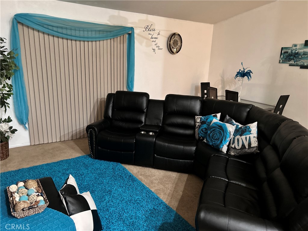 10313 Orchard Avenue Property Photo 3