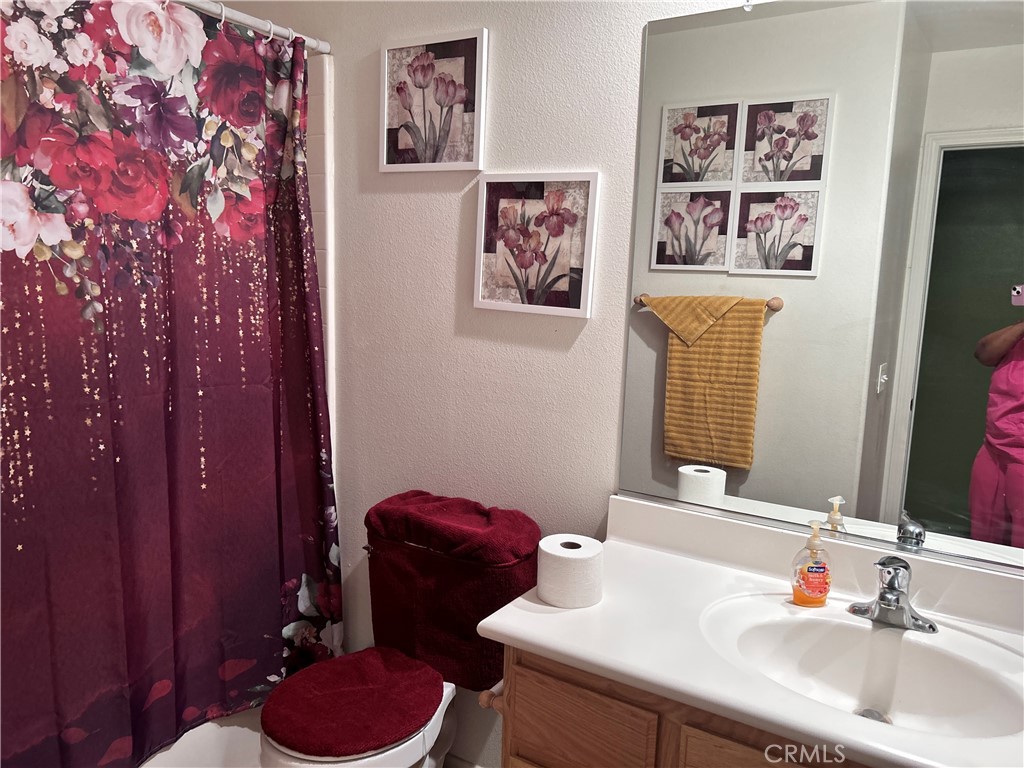 10313 Orchard Avenue Property Photo 9