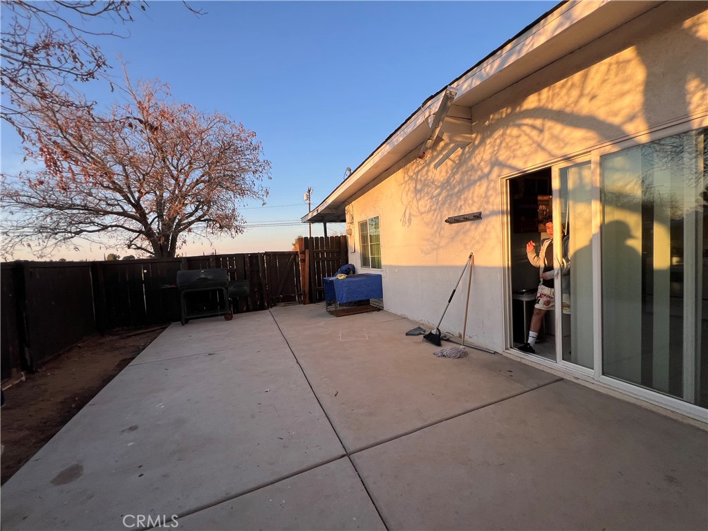 18007 Willow Property Photo 7