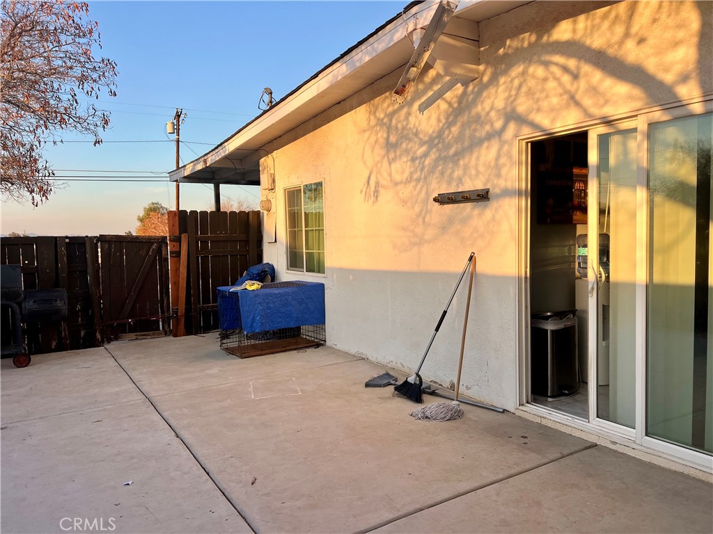 18007 Willow Property Photo 8